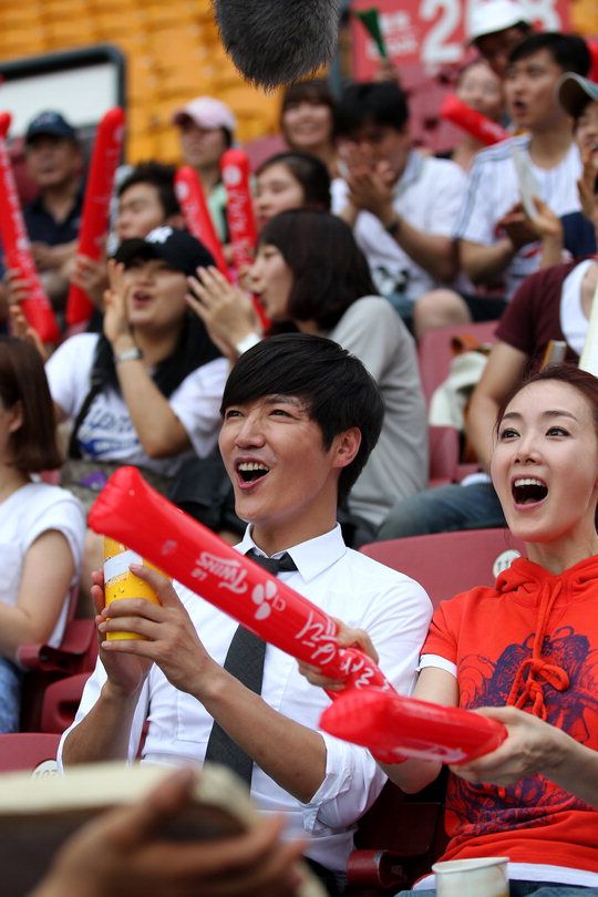 More Stills Of Choi Ji Woo And Yoon Sang Hyun In The Upcoming Mbc Drama Cant Lose A Koalas